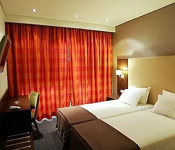 ليسبوا سنترال بارك 3*