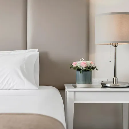 Park & Готель Лісабон