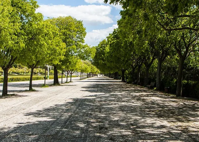 Готель Park & Лісабон