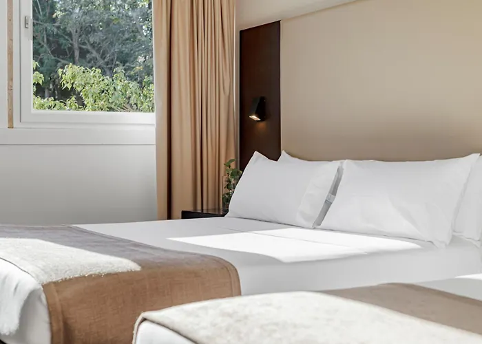 Park & Готель Лісабон